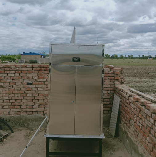 云飞高空测报灯