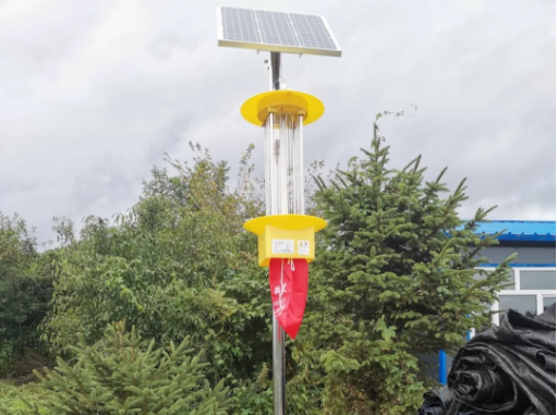 云飞太阳能杀虫灯