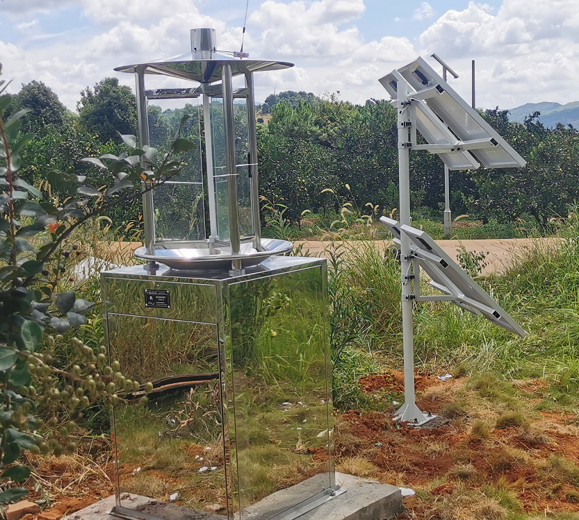 云飞太阳能自动虫情测报灯